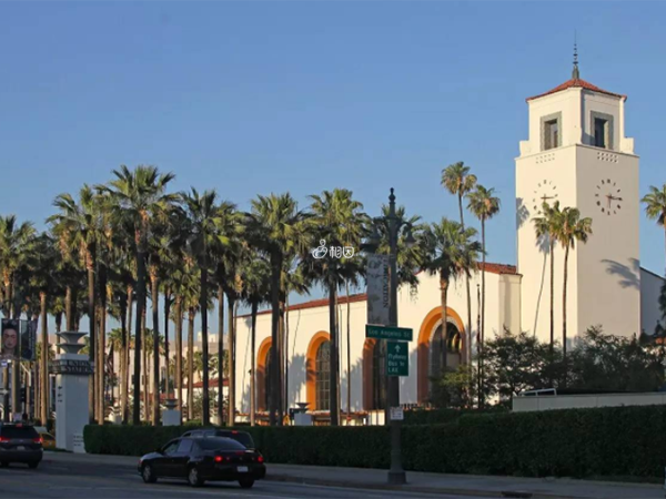 帕萨迪纳医院位于洛杉矶