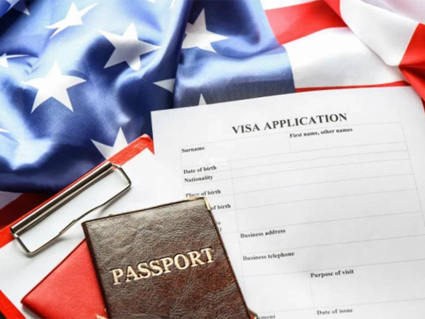 美国大使馆网站登录后需要填写护照信息