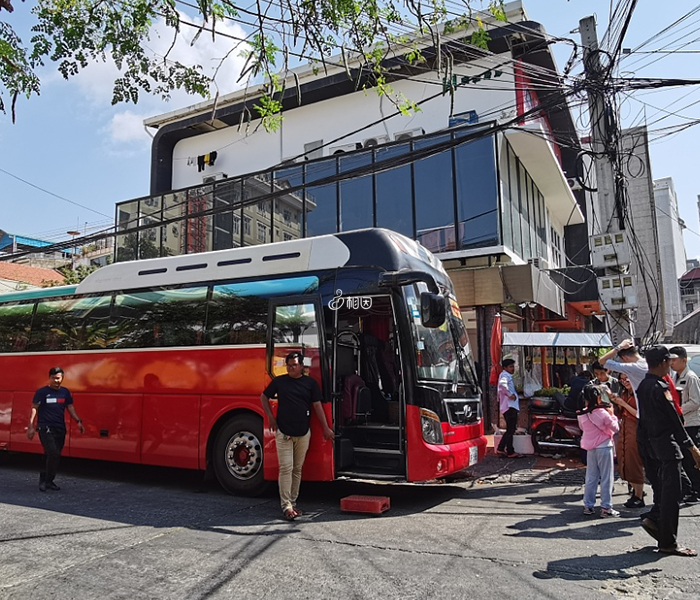 柬埔寨巴士