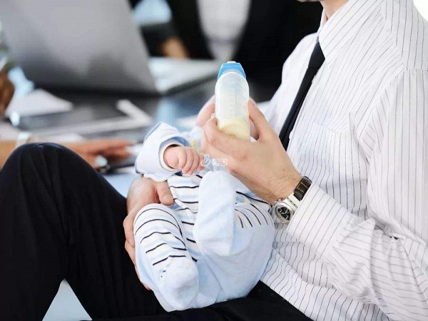 宝宝断奶通常在母乳少到什么程度的时候