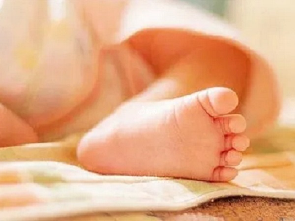 宝宝容易落地醒一般要到6个月后才会彻底消失