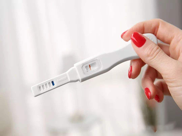验孕试纸阴性是生化妊娠的表现之一