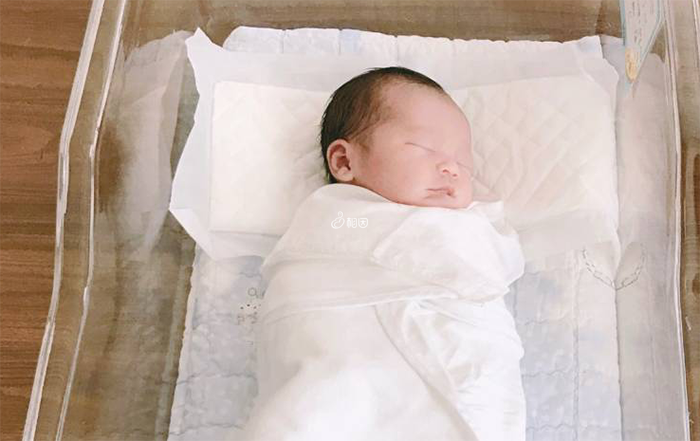 小王子出生后照片