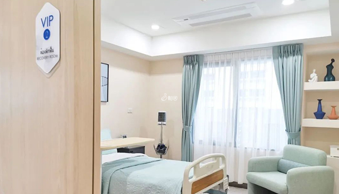 泰国DHC医院有VIP接待室和病床