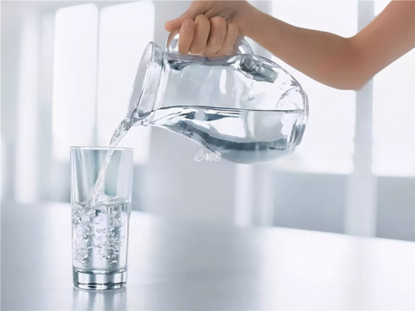 做彩超前大量饮水可以快速憋尿