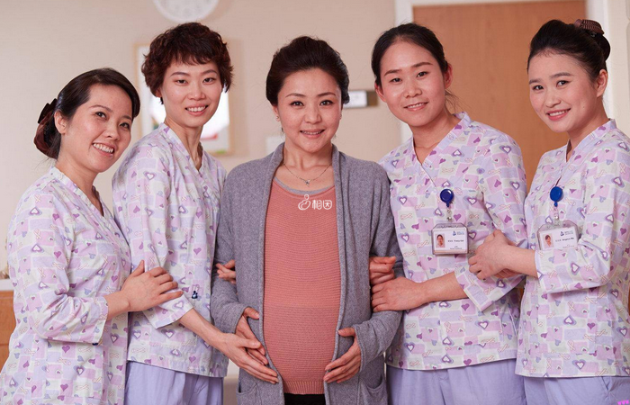 内蒙古包头市鼓励用人单位让怀三胎的女职工休保胎假