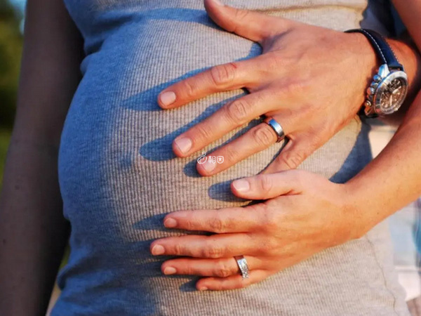 孕晚期出血属于异常的症状