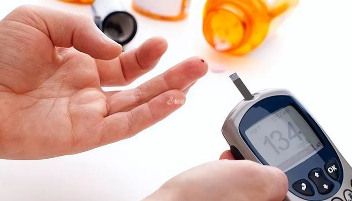 O型血的人想远离糖尿病就要定期监测血糖