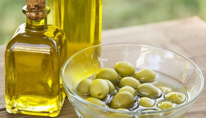 宝宝鱼鳞病可以用橄榄油来保湿