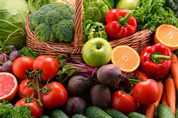 吃水果蔬菜可以补充维生素