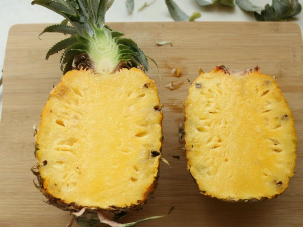 菠萝含有丰富的活性酶